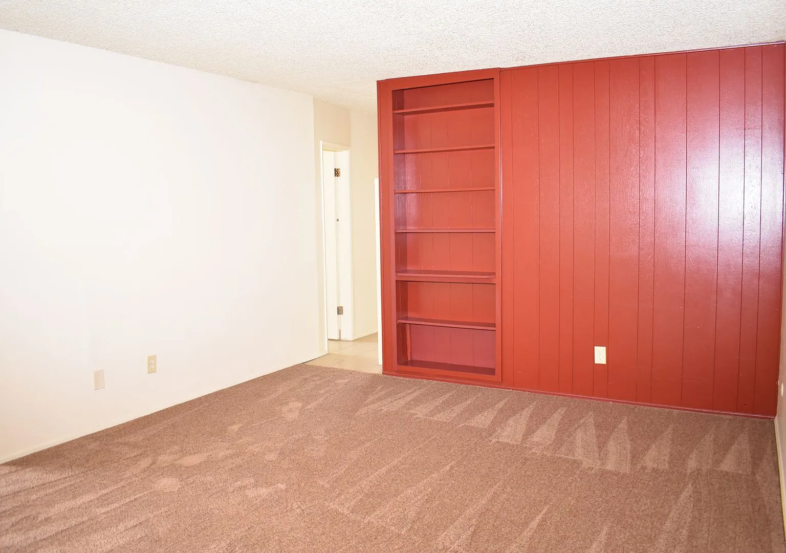 4167 Cherokee Avenue — Photo 4