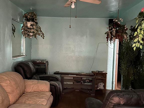 3rd image of 416 Pelican Ave