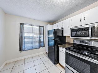 107 Oakwood Dr, Jupiter, FL 33458