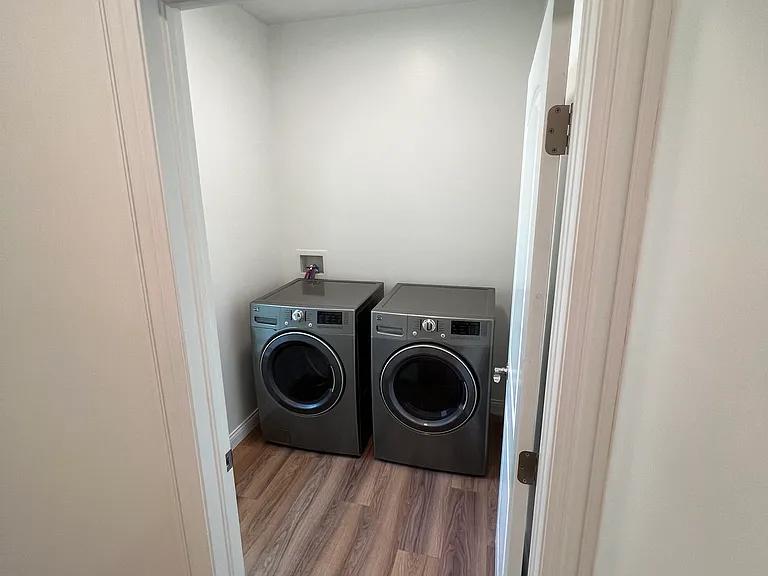 800 Heyl Ave — Photo 15