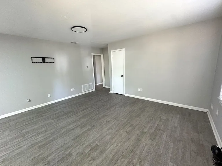4657 Barbara Mitchell Dr — Photo 3