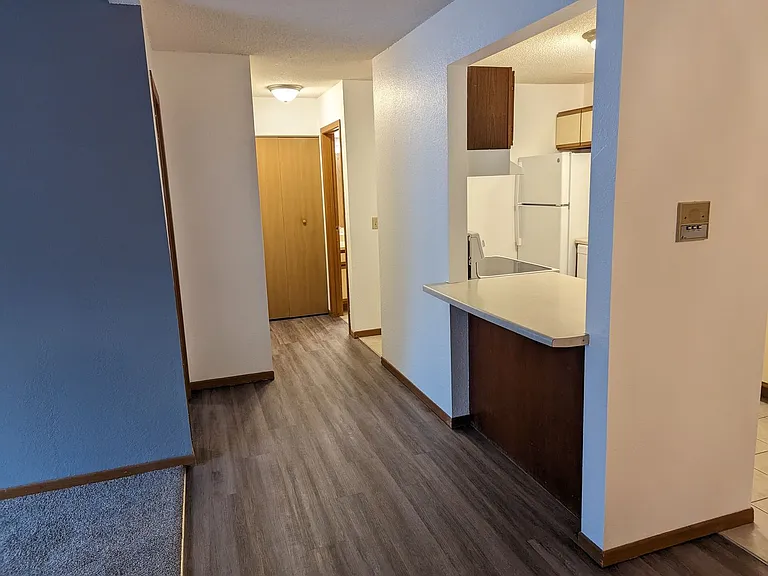 230 2nd St NE — Photo 9