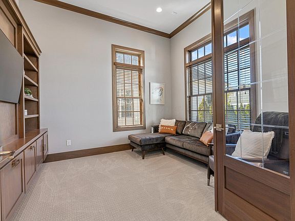 3rd image of 4708 Millburn Pl