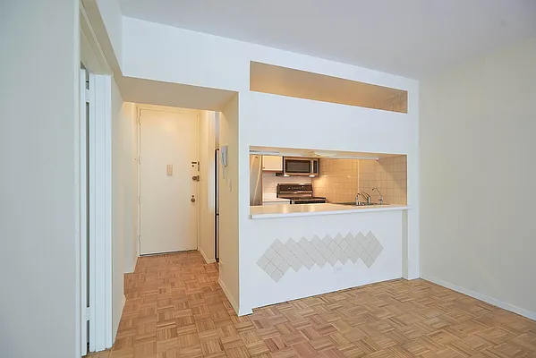 Sold by NY Home & Living Inc. | media 2