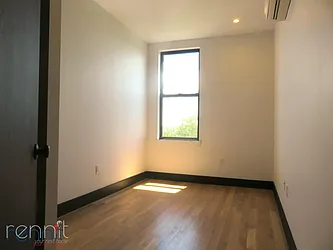 Rented by Rennit Inc.