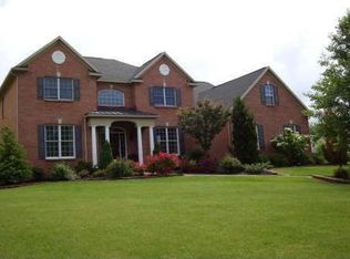 57 Indian Pipe Dr, Wynantskill, NY 12198