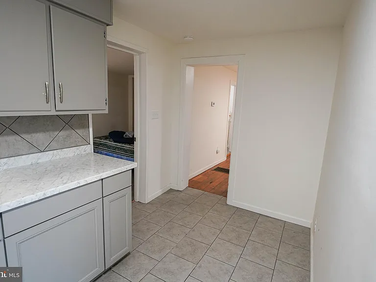 231 Newton St #A — Photo 33