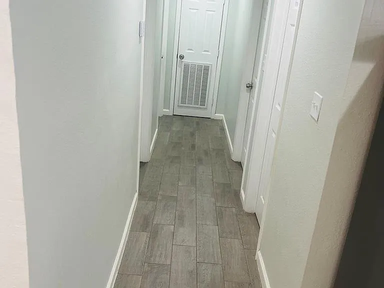 1919 Taxco Dr — Photo 2