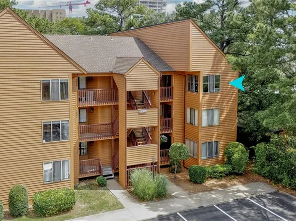 3020 Cape Henry Ct, Virginia Beach, VA 23451