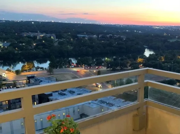 300 Bowie St APT 2005, Austin, TX 78703