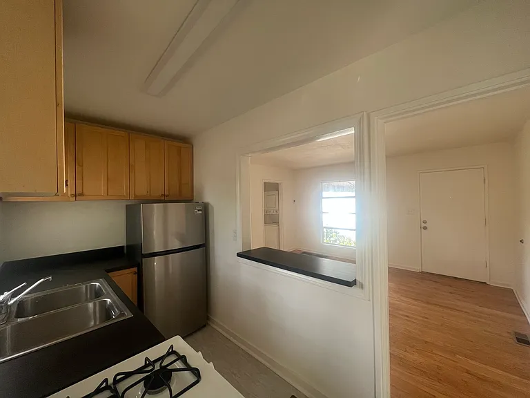 1171 N Highland Ave NE #1 — Photo 1