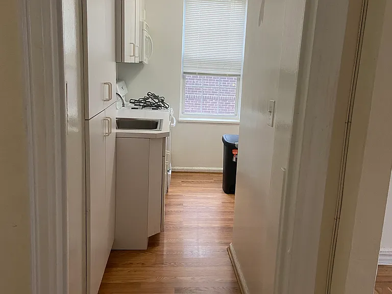 34 Clinton Pl #3A — Photo 5