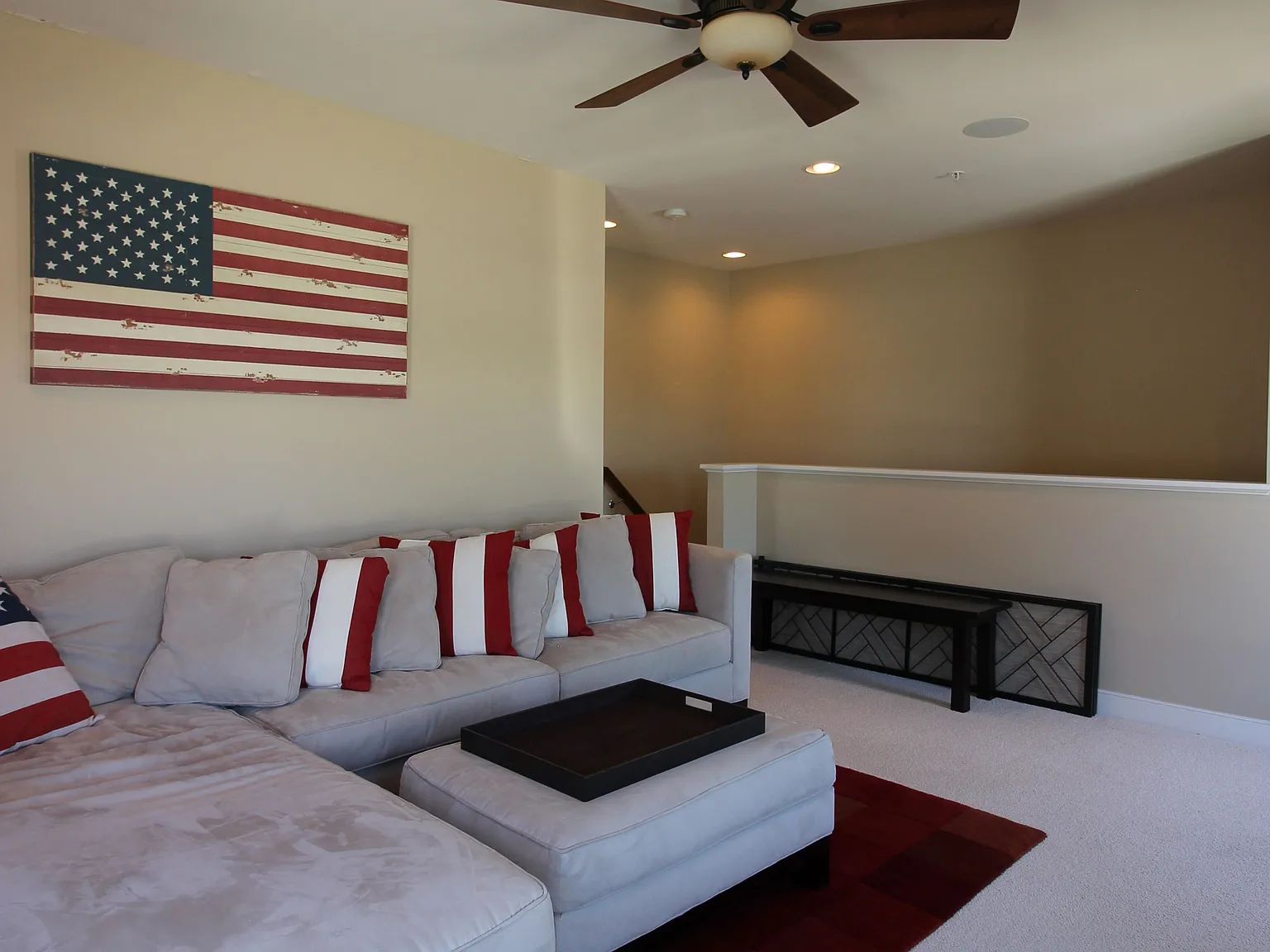 3 bed, 3.5 bath, 1896 sqft, $3,600 — Photo 4
