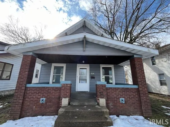 230 E Victoria St, South Bend, IN 46614
