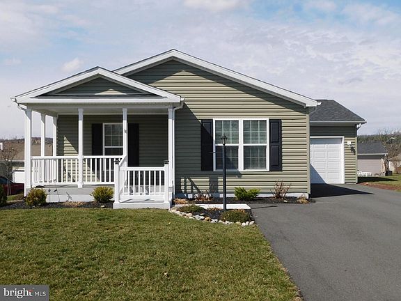 3rd image of 5 Sandpiper Dr