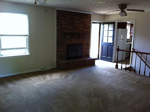 2nd image of 1321 Gray Ct