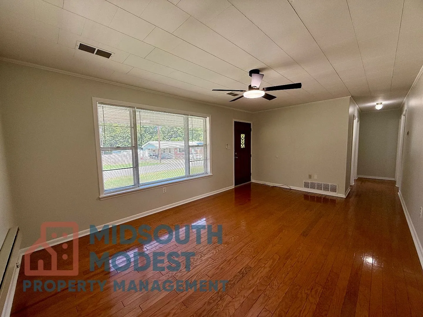 Welcome to this 3 Bedroom/1 Bathroom Home in Paragould AR - $1,200/month — Photo 4