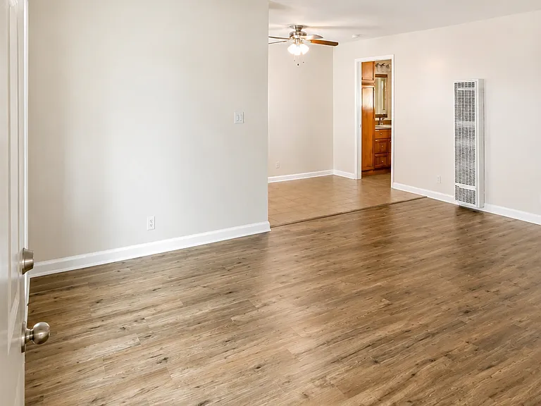 7043 Alabama Ave #204 — Photo 4