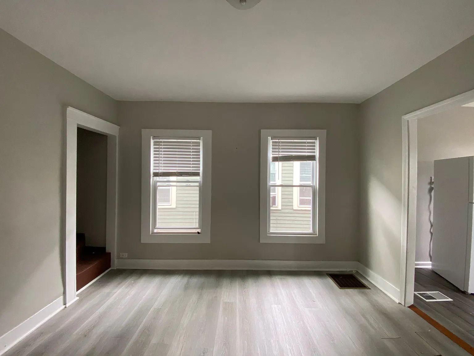 247 Munson St — Photo 3