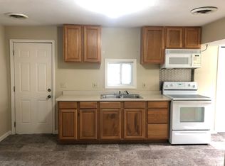 446 N 12th St, Osage City, KS 66523
