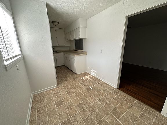 2nd image of 4921 Crawford St #11
