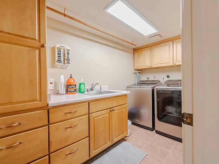 2115 Tesoro Pl #4 — Photo 16