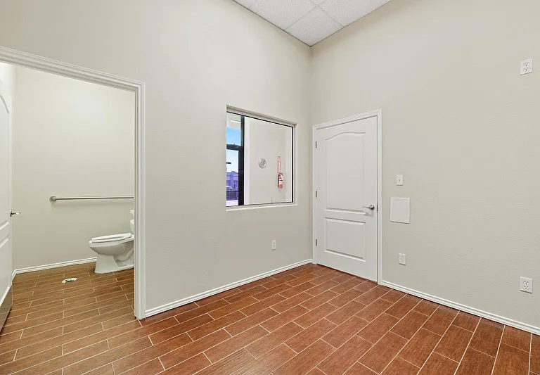 2419 E Brock St #A — Photo 4