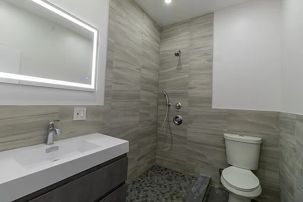 Rented by Highline Residential | media 11