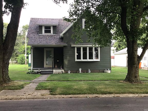 2nd image of 705 N Riverside Dr
