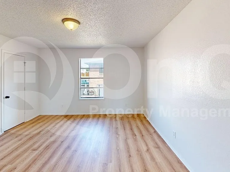 8108 Foxfire Ln #A — Photo 10