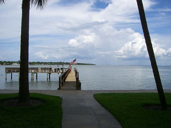 Dock