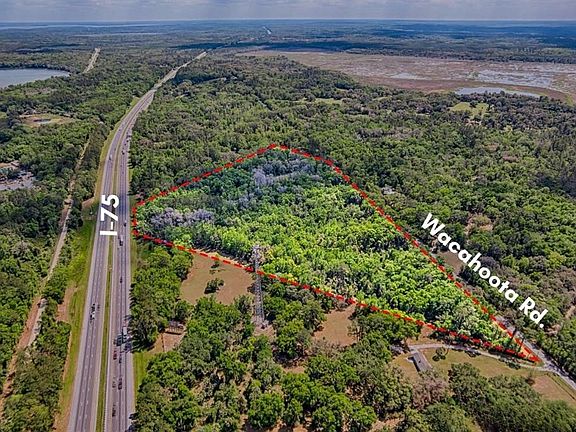 2nd image of 110 SE Wacahoota Rd