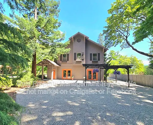5560 Hillard Rd Photo 1