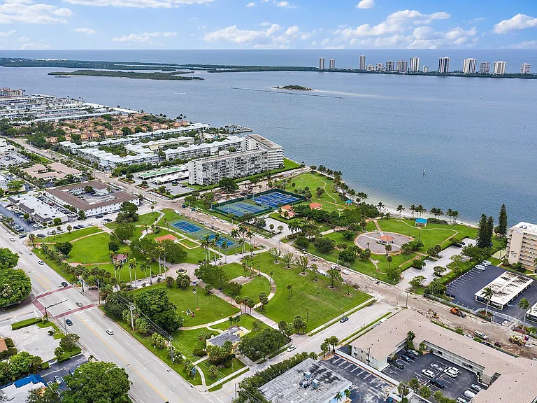 301 Lake Shore Dr #802 — Photo 46