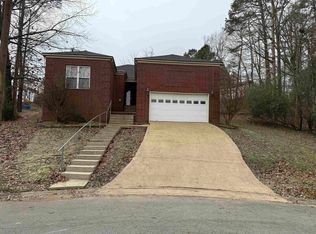 9 Summer Ridge Ct, Little Rock, AR 72211