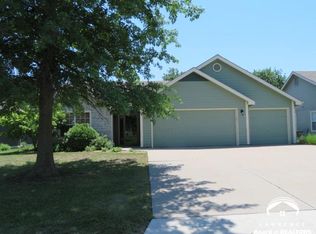 2109 E 26th Ter, Lawrence, KS 66046