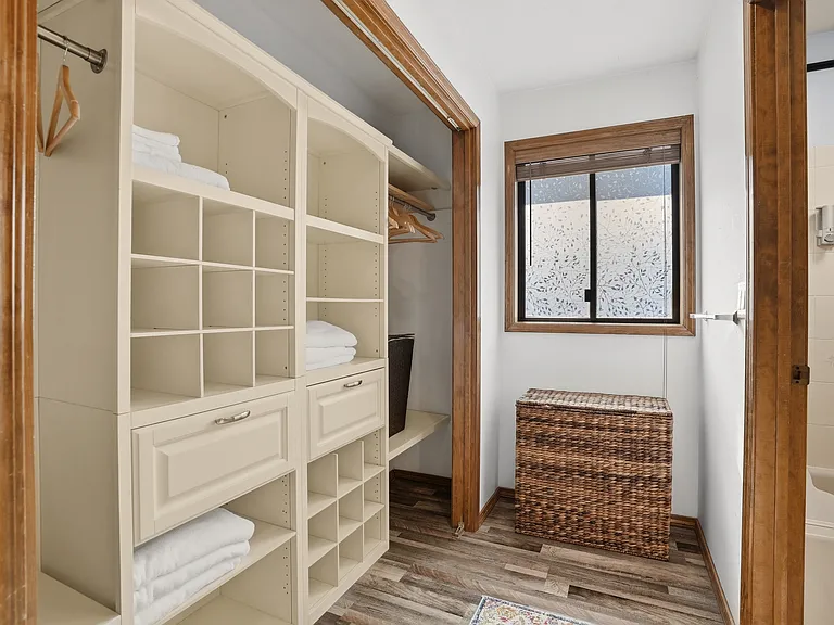 W Cora Ct — Photo 27