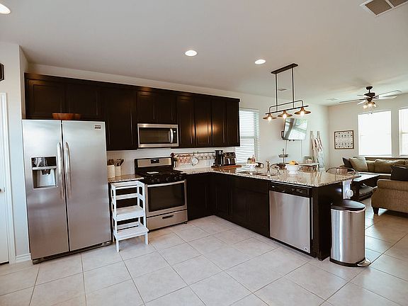 2nd image of 1753 Yaupon Grove Ln