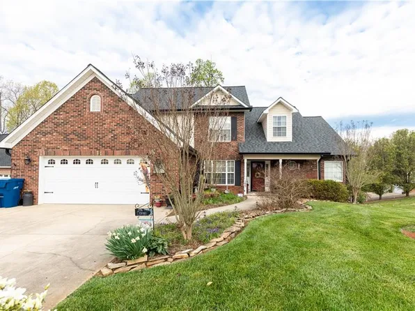 105 Naola Ct, Archdale, NC 27263