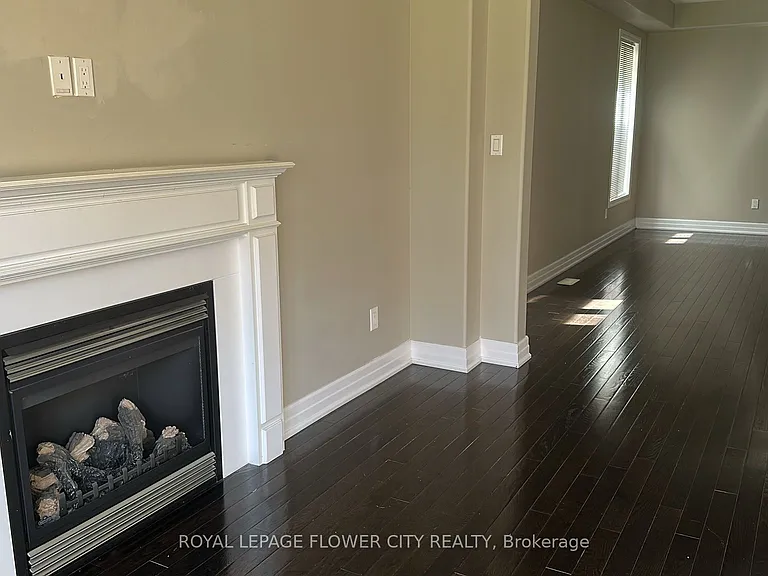 1765 Shelburne St — Photo 32
