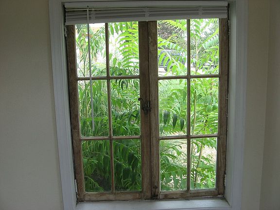 Sun Porch/ Mud Room Entry