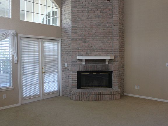 5th image of 451 Denton Ct