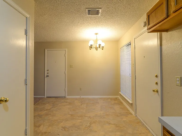 11815 Sunrise Dr — Photo 15