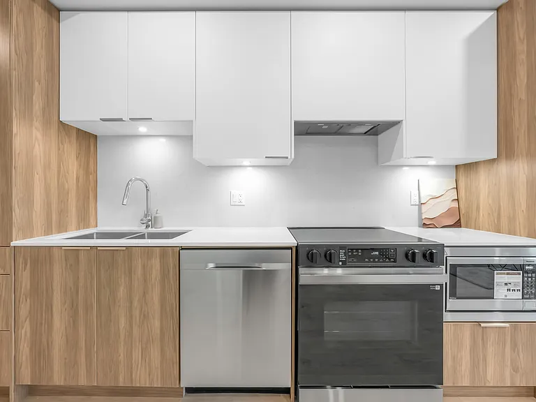 6479 Selma Ave #107 — Photo 4