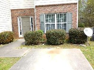239 Brookview Dr, Riverdale, GA 30274