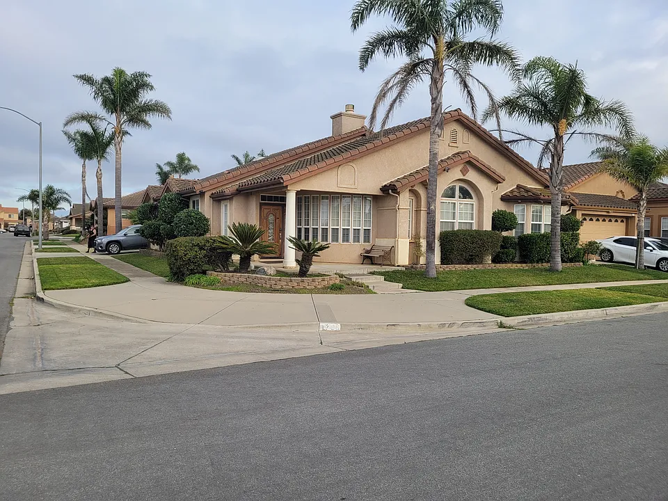 1706 S Santillan Ave