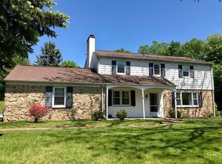 1725 Terwood Rd, Huntingdon Valley, PA 19006