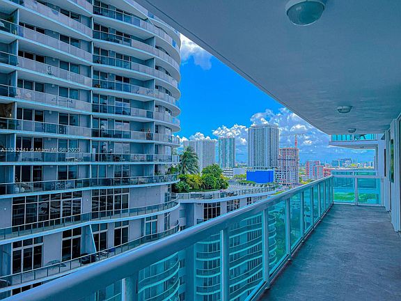 4th image of 1800 N Bayshore Dr APT 1714