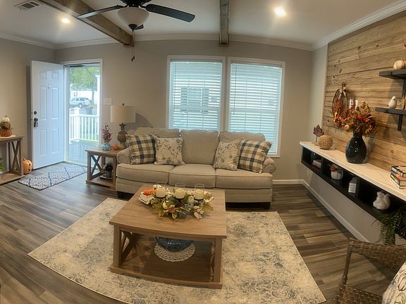 Exterior Image-1-Oakwood Countryside Village