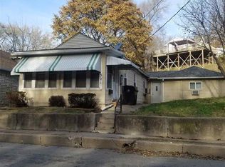 321 Wisconsin Ave, East Dubuque, IL 61025